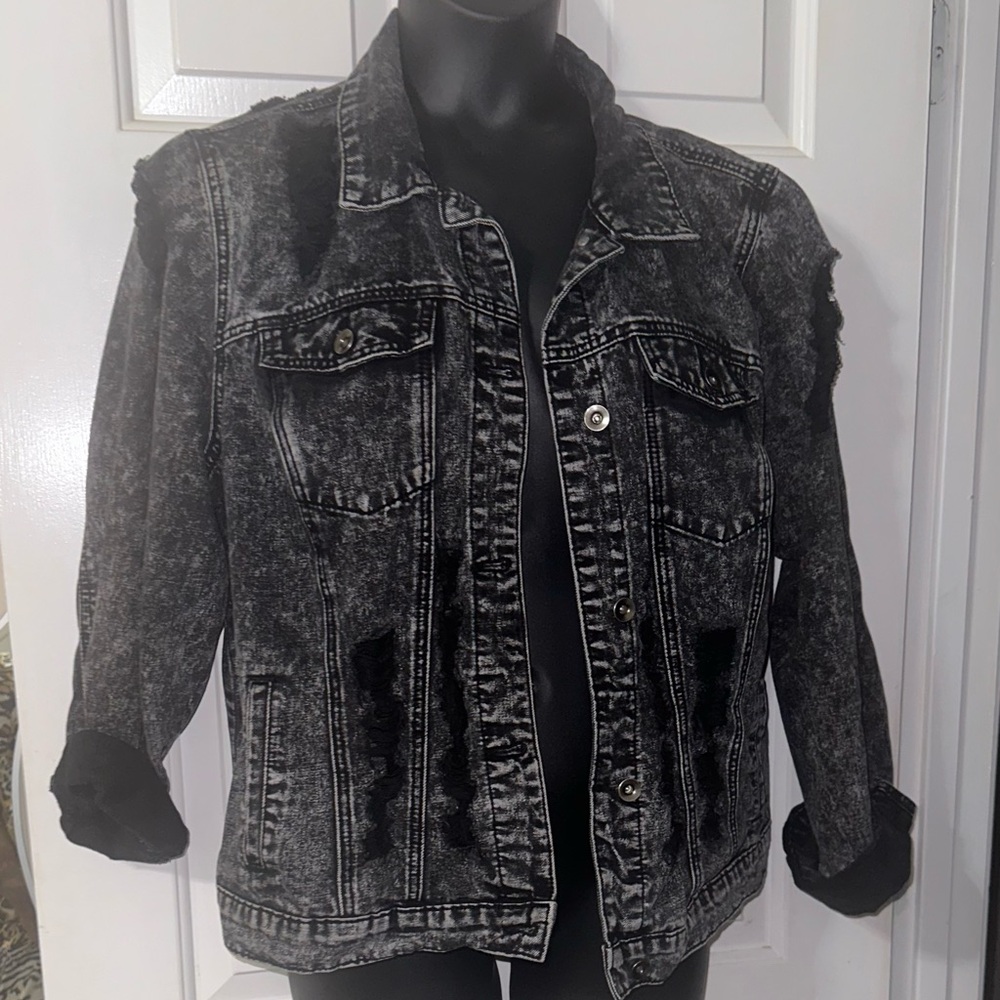 Forever 21 Black Acid Wash Jean Jacket